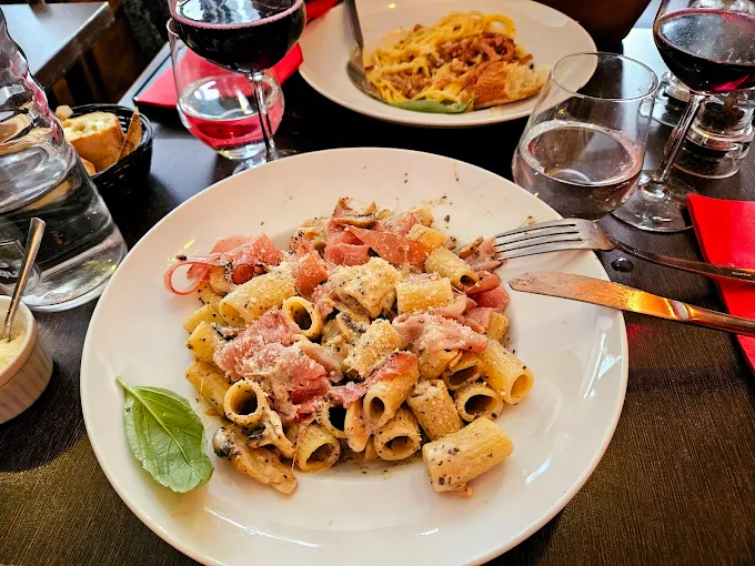 Restaurant italien La Padellina Saint-Lazare cuisine traditionnelle